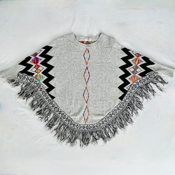 Adora Sweater Poncho with Sleeves, Boho Western Aztec, Women's S/M - Picture 10 of 14